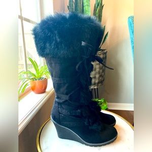 Women’s Tall Black “Diba” Wedge Boots with Fur! Size 7.